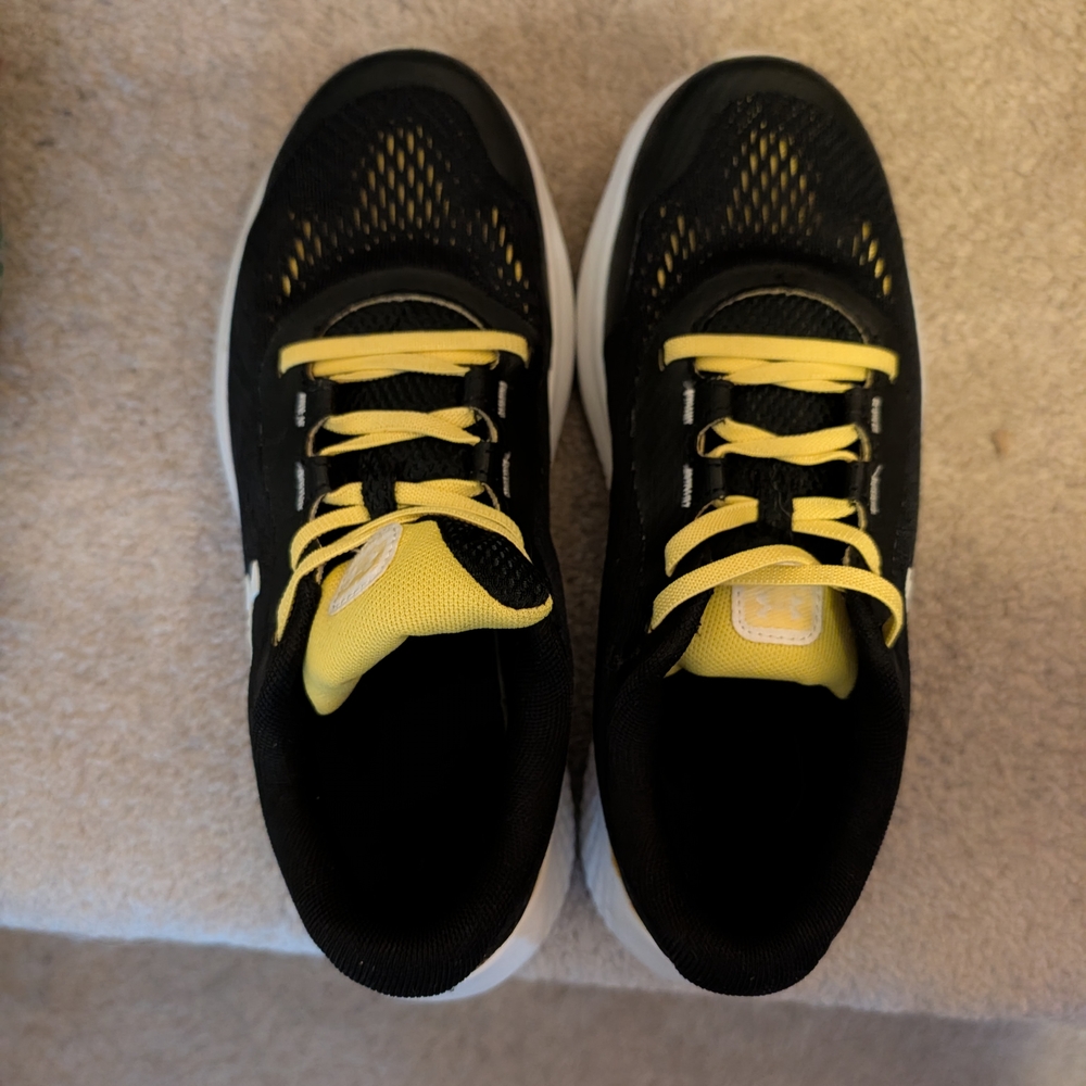 Under Armour Black and Yellow Kids' Athletic Shoes - 3Y